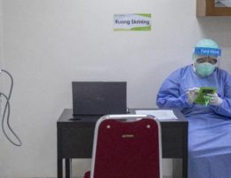 Vaksinasi Covid-19 Digelar Serentak Hari Ini