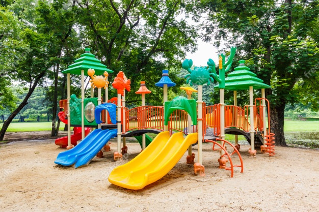 Rekomendasi restoran dengan sarana outdoor playground