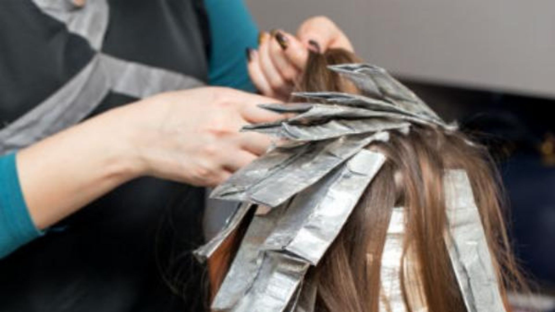 manfaat aluminium foil untuk rambut
