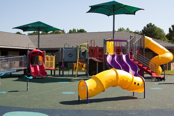 jasa pembuatan playground outdoor