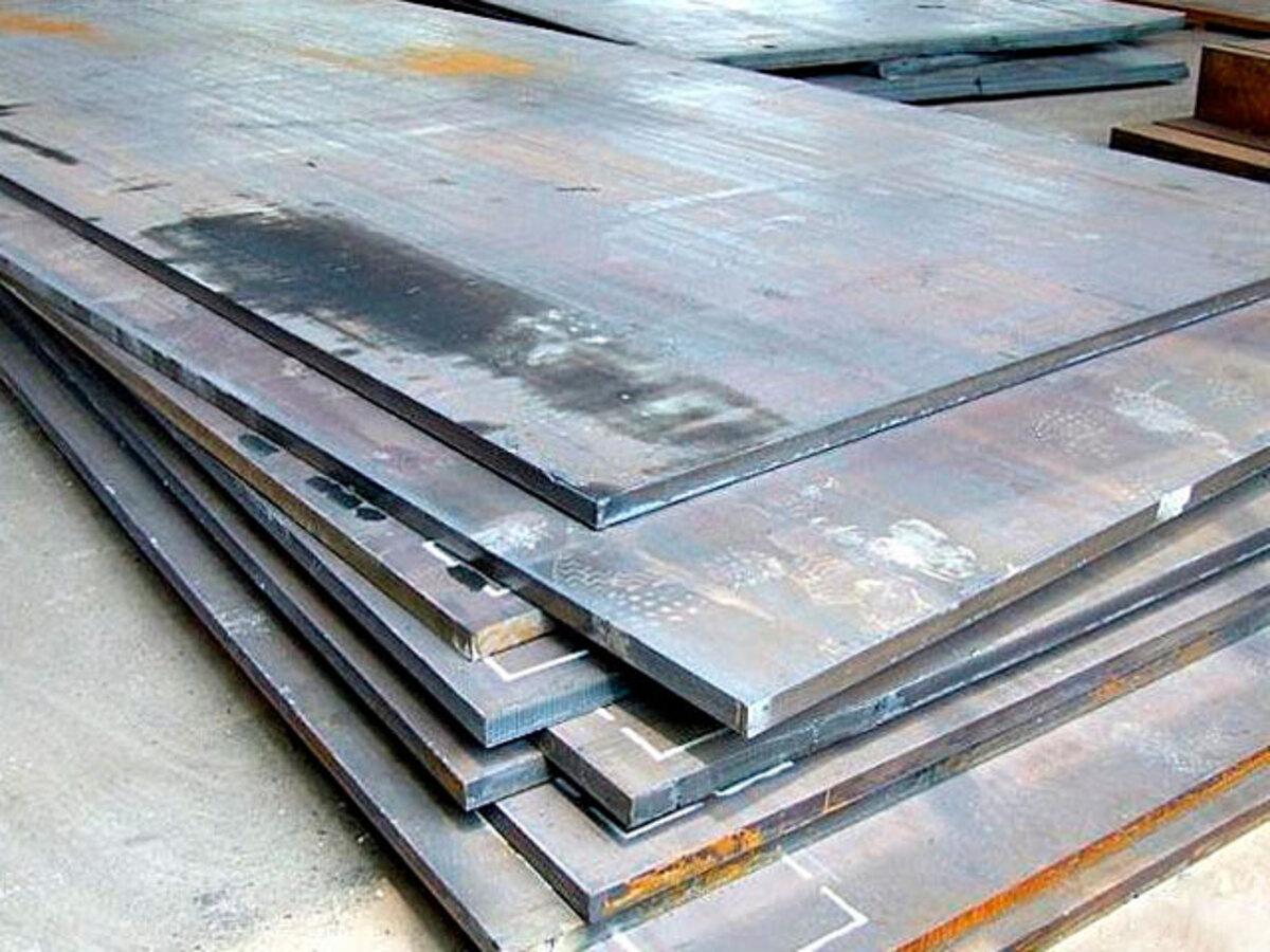 kegunaan plat besi di berbagai industri