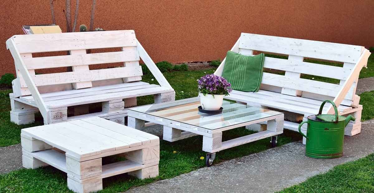 kursi taman dari kayu palet