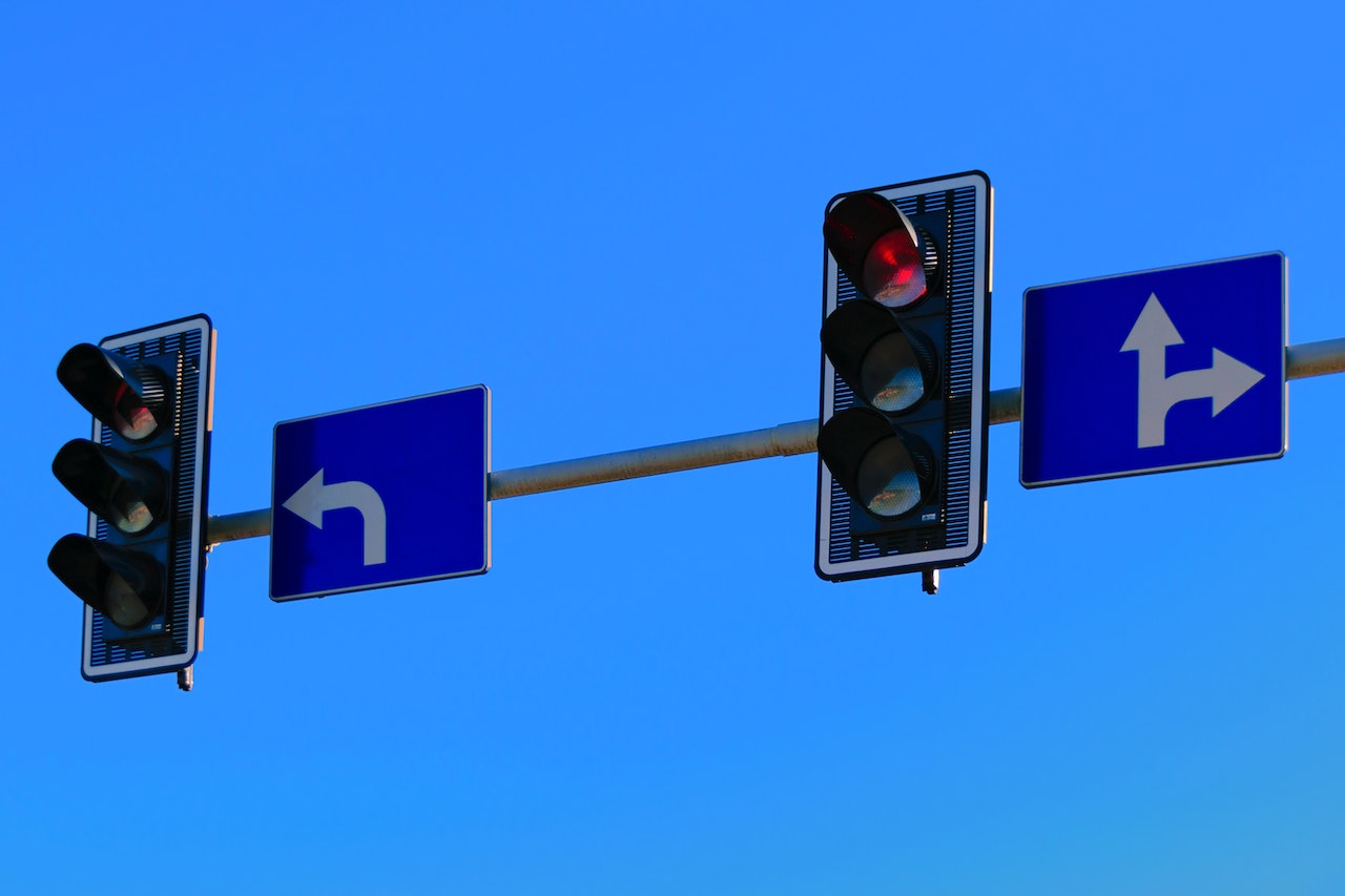 cara kerja lampu lalu lintas
