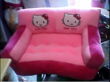sofa anak karakter hello kitty