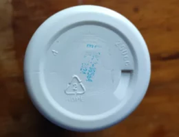 arti simbol segitiga pada botol plastik