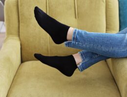 10 Merk Kaos Kaki yang Bagus, Mulai dari Rp5 Ribu merk kaos kaki yang bagus