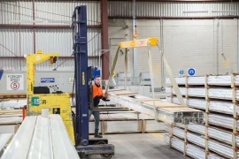 apa itu operator hoist crane